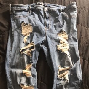 Hollister High Rise Distressed Jegging size 21R